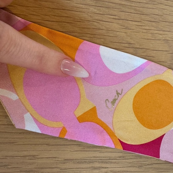 COACH Silk C Print Twilly Small Skinny Scarf VGUC - Picture 4 of 4